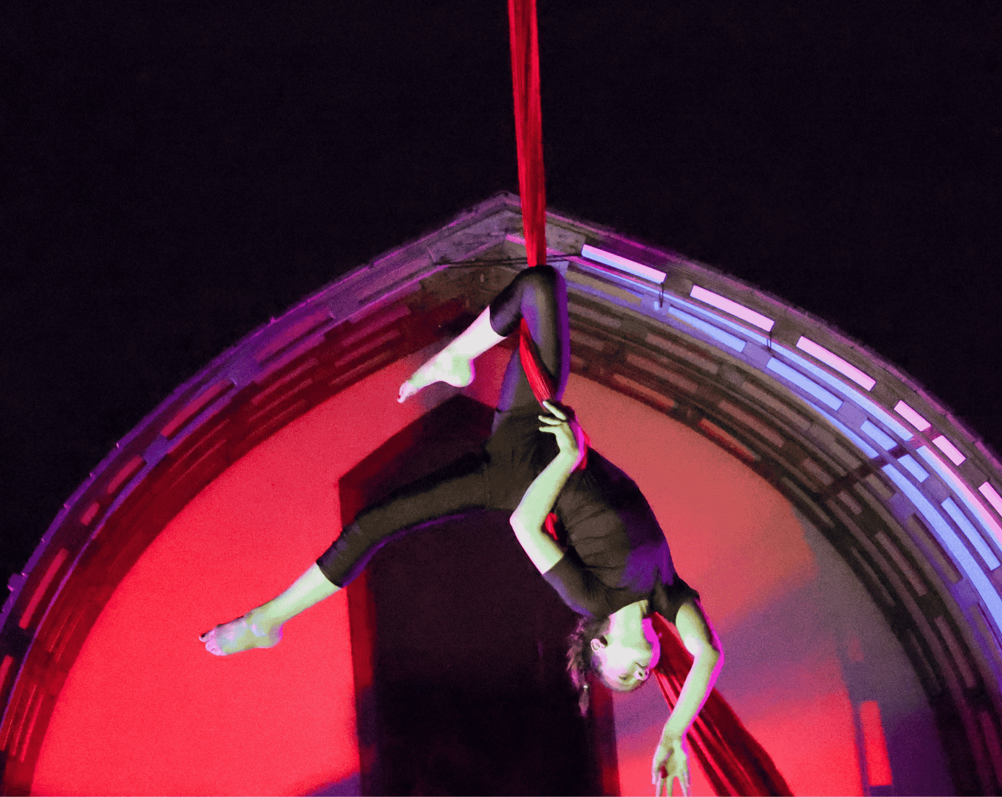 Cirk Hes – Cornish Circus Show live from the Amphitheatre